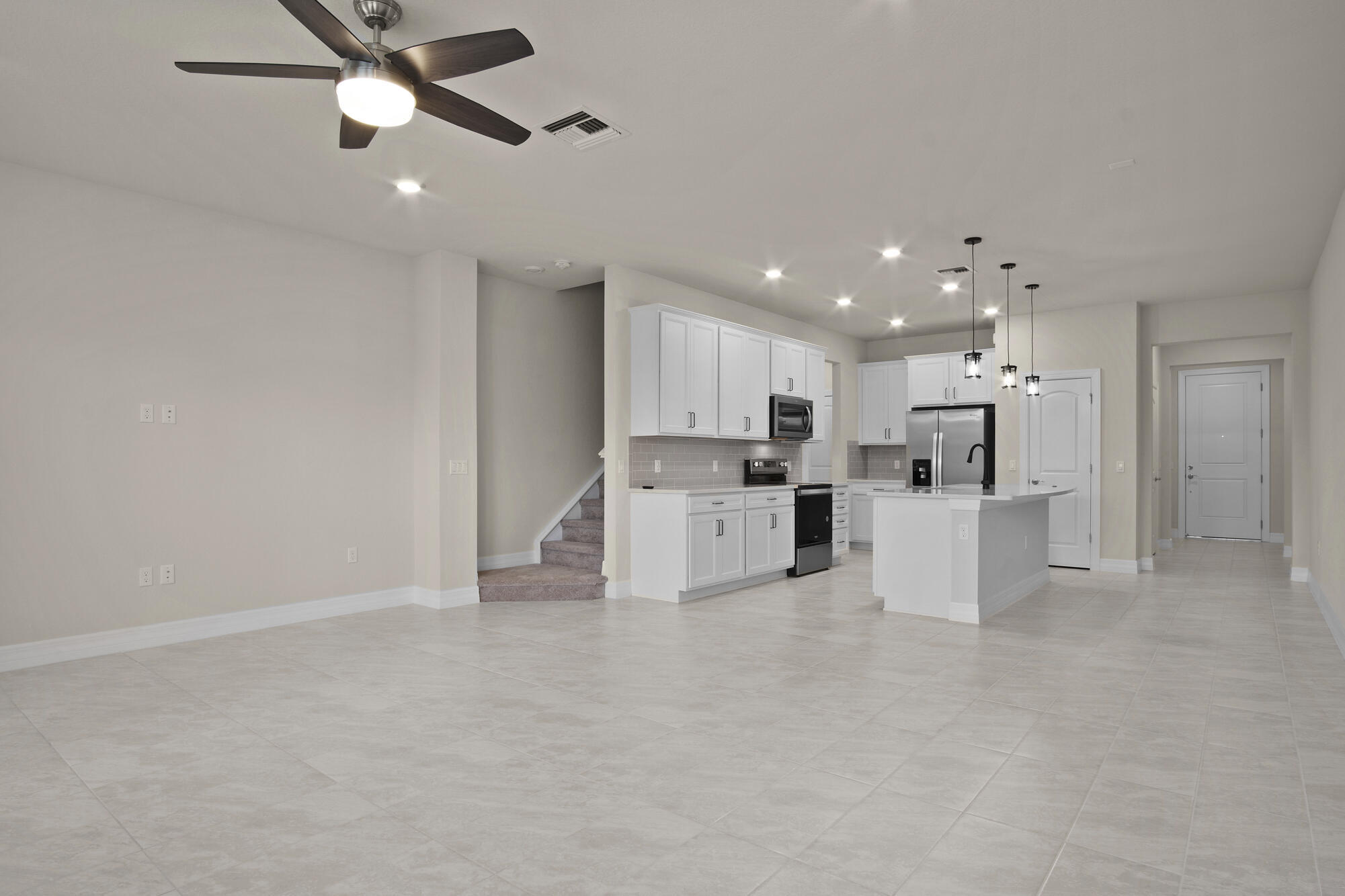 Residential Lease in Lake Worth 5