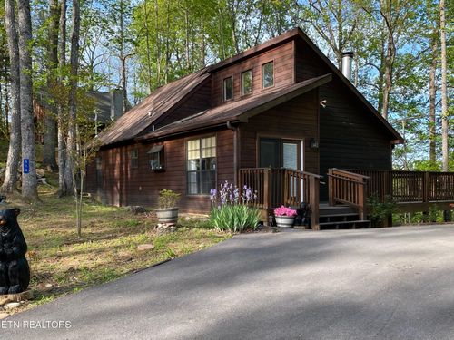 518 Deer Path Ln, Gatlinburg, TN, 37738-6325 | Card Image