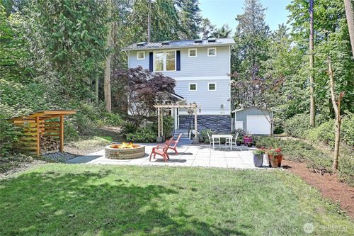 1577 Arrowhead Beach Rd, Camano Island, WA, 98282-8710 | Card Image