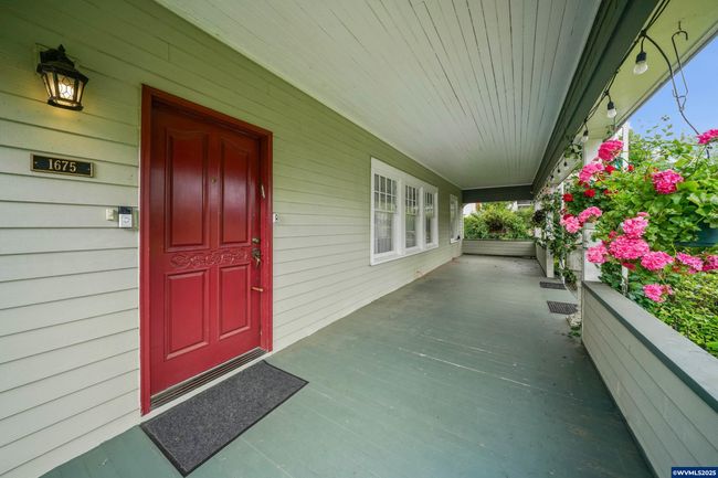 1675 Fir St S, House other with 5 bedrooms, 3 bathrooms and null parking in Salem OR | Image 9