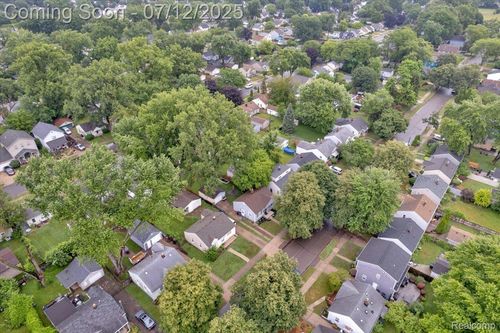 1651 Annabelle St, Ferndale, MI, 48220-1183 | Card Image