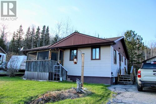 9 Swallow Dr, Manitouwadge, ON, P0T2C0 | Card Image