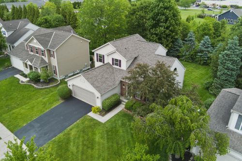 6558 Hemmingford Dr, Canal Winchester, OH, 43110-9048 | Card Image