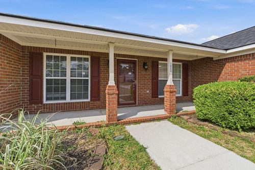 1826 Beaver Creek Ln, Hephzibah, GA, 30815-5902 | Card Image