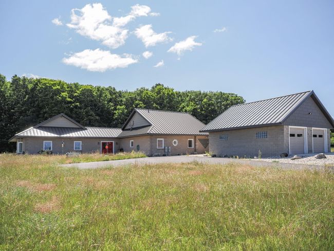 11425 Kerry Rd, House other with 1 bedrooms, 3 bathrooms and null parking in Brethren MI | Image 77