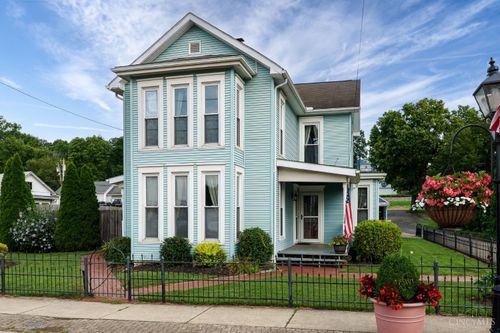 155 S Main St, Waynesville, OH, 45068-8956 | Card Image