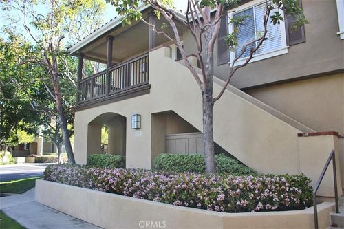 135 Gallery Way, Tustin, CA, 92782-1110 | Card Image
