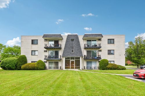 12-12809 Carriage Ln, Crestwood, IL, 60418-1016 | Card Image