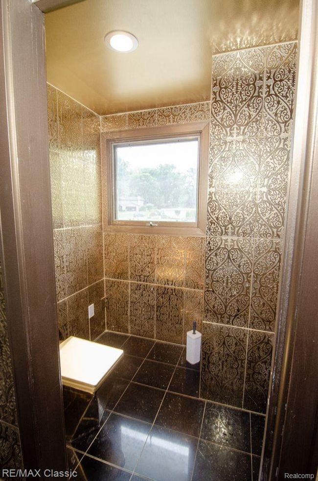 3865 Stonecrest Rd, House other with 4 bedrooms, 4 bathrooms and null parking in West Bloomfield MI | Image 15