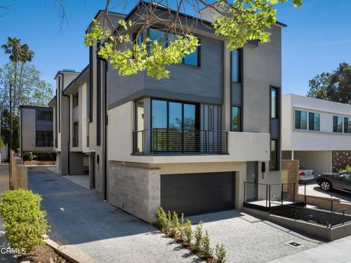 508 1/2 N Sycamore Ave, Los Angeles, CA, 90036-2004 | Card Image