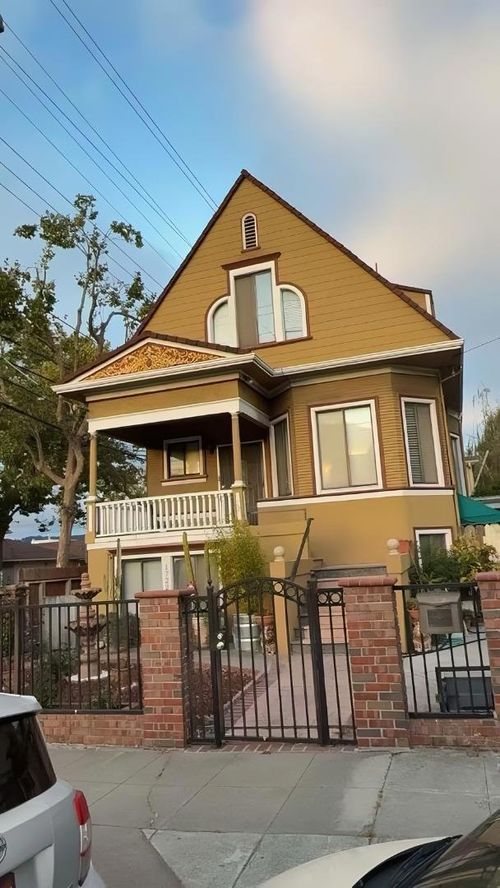 1722 Bay Street, Alameda, CA, 94501 | Card Image