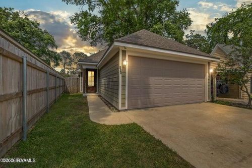 114 Souvenir Gate, Lafayette, LA, 70501-6748 | Card Image