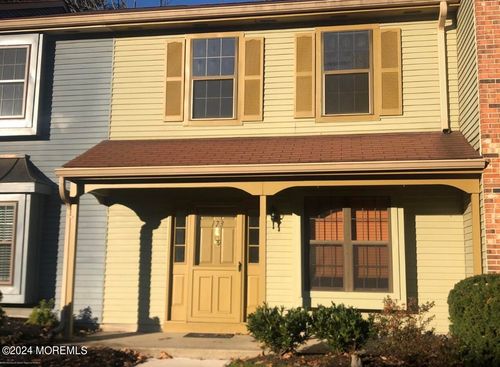 173 Edinburgh Ct, Aberdeen, NJ, 07747-1868 | Card Image