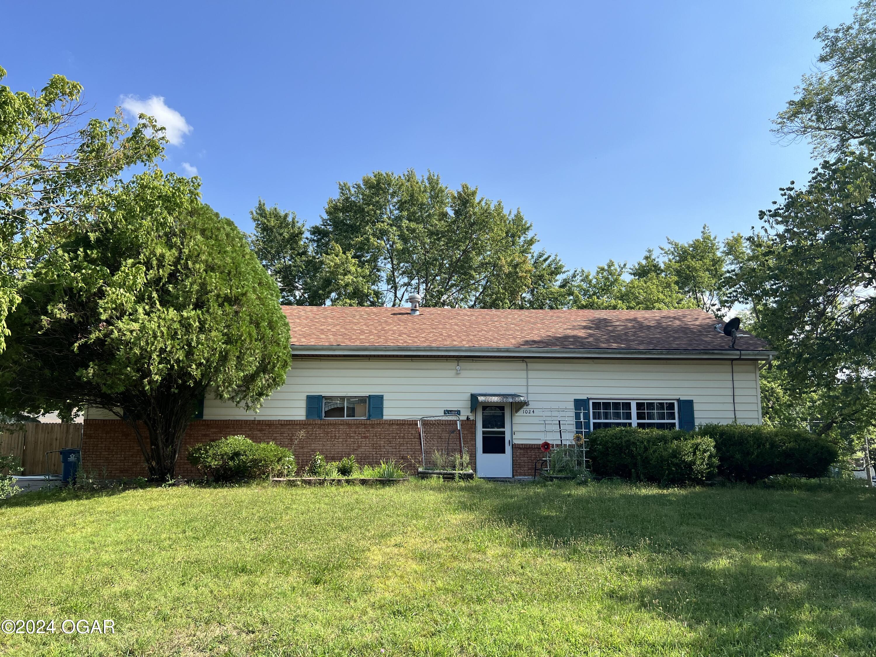 Macon St, Carthage, MO 64836 #1