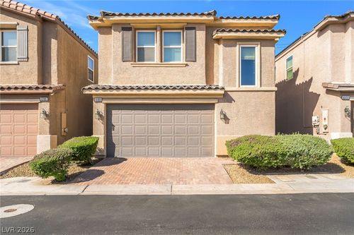 6183 Yankee Spring St, Las Vegas, NV, 89122-7611 | Card Image