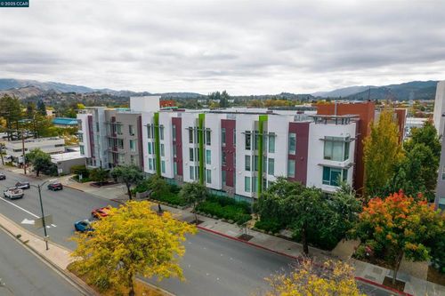 unit-204-555 Ygnacio Valley Rd, Walnut Creek, CA, 94596-3329 | Card Image