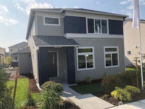 8675 54th St Ne, Marysville, WA, 98270-8881 | Card Image