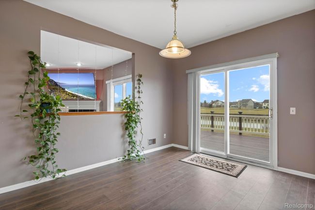 EAT-IN KITCHEN | Image 11