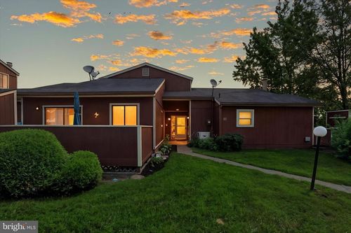 843 Louise Ct, ENOLA, PA, 17025-1506 | Card Image