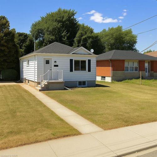 lower-106 Terrace Dr, Hamilton, ON, L9A2Y6 | Card Image