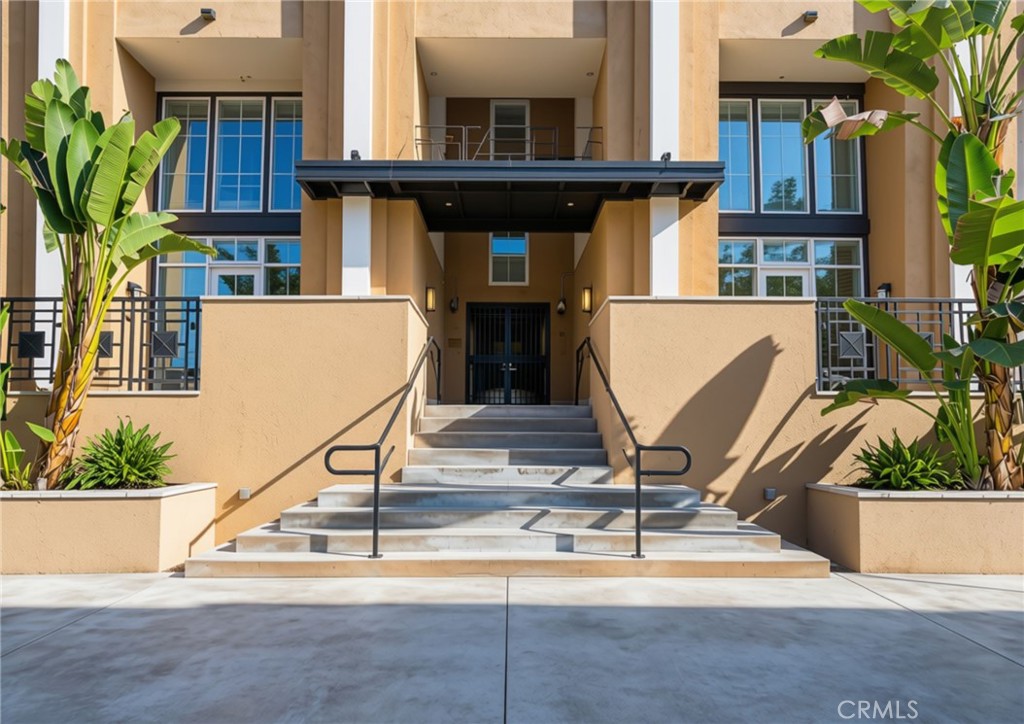 Residential Lease in Los Angeles 3