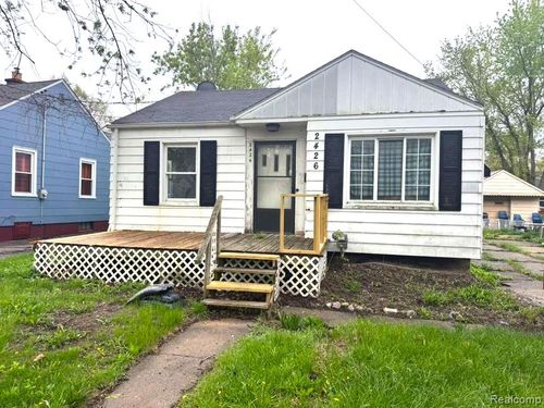 2426 Missouri Ave, Flint, MI, 48506-3829 | Card Image