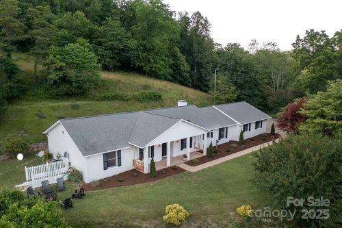 169 Chandler Rd, Alexander, NC, 28701-9766 | Card Image