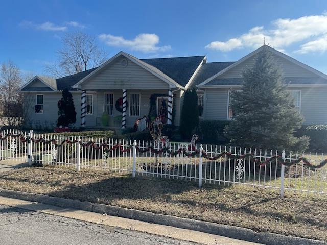 Gail St, Charleston, MO 63834