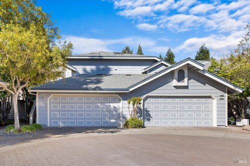 2070 Stonefield Lane, Santa Rosa, CA, 95403 | Card Image