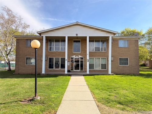 26305 W 7 Mile Rd, Redford, MI, 48240-1977 | Card Image