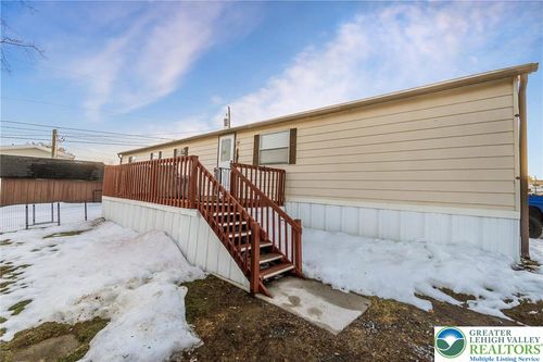 1048 Cedar St, Laurys Station, PA, 18059-1209 | Card Image