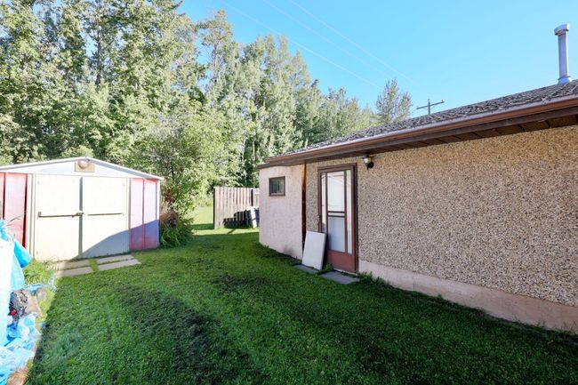 27 Lakeshore Dr, House other with 4 bedrooms, 2 bathrooms and 5 parking in Sundance Beach AB | Image 45