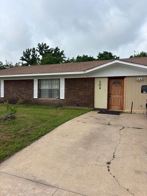 102 S Patricia St, Waco, TX, 76705-1362 | Card Image