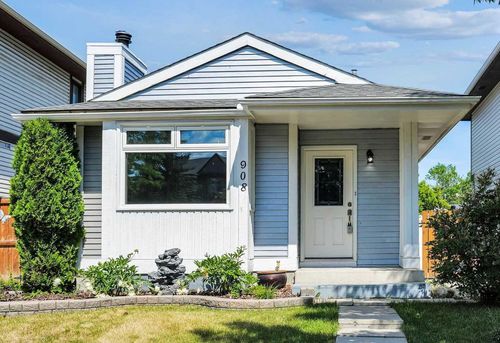 908 Riverbend Dr Se, Calgary, AB, T2C3N8 | Card Image