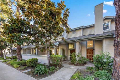 3110 Old Bridgeport Way, San Diego, CA, 92111-7736 | Card Image