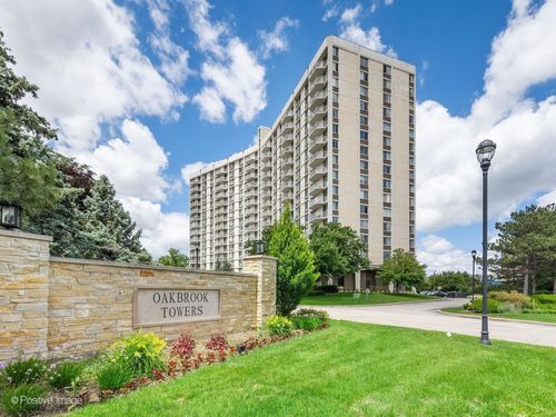 5a-40 N Tower Rd, Oak Brook, IL, 60523-1113 | Card Image