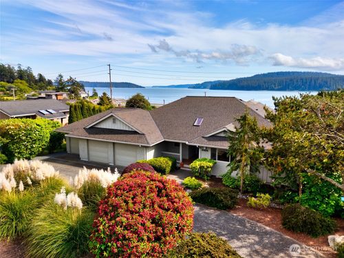 6404 Warren St, Anacortes, WA, 98221-8346 | Card Image