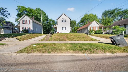 511 Brown St, Akron, OH, 44311-1251 | Card Image