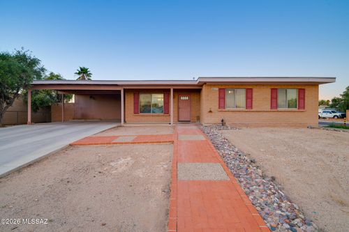 2011 E Bantam Road, Tucson, AZ, 85706 | Card Image