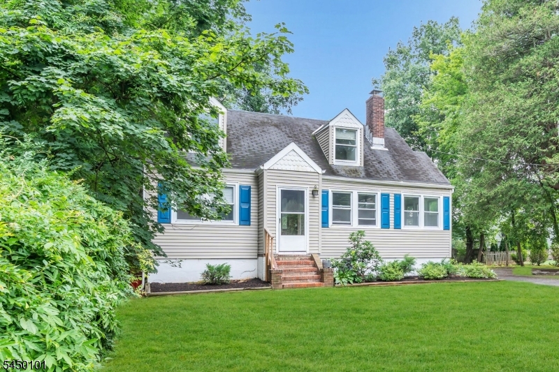Residential in Berkeley Heights Twp. 3