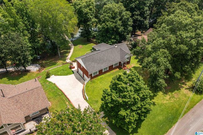 523 Seminole Trl, House other with 3 bedrooms, 3 bathrooms and null parking in PELL CITY AL | Image 5