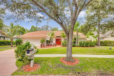 6595 Winding Lake Drive, House other with 3 bedrooms, 2 bathrooms and null parking in Jupiter FL | Image 3