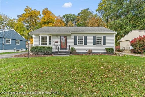 3034 Sunderland Rd, Lansing, MI, 48911-1569 | Card Image