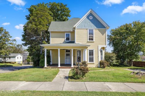 215 N C St, Lenoir City, TN, 37771 | Card Image