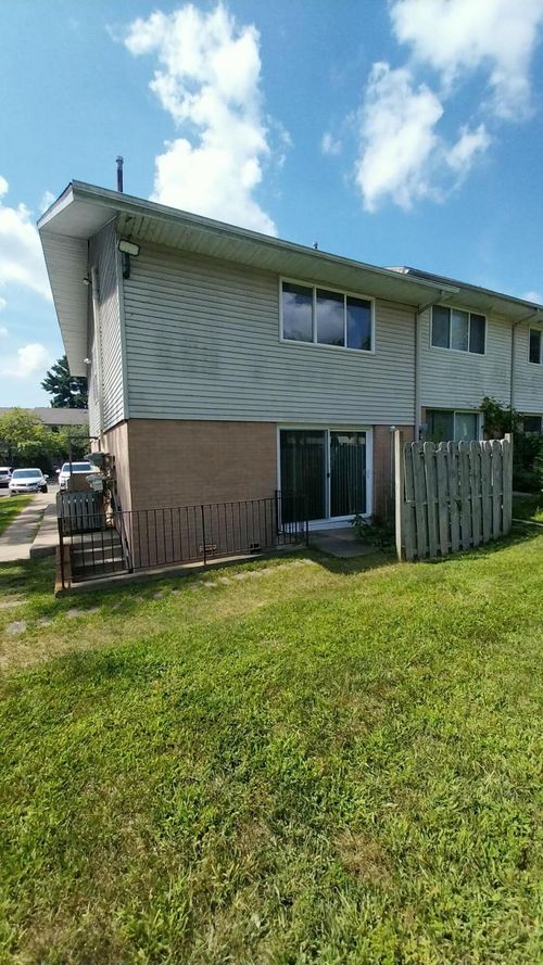 3403 Kenbrooke Ct, Kalamazoo, MI, 49006-5434 | Card Image