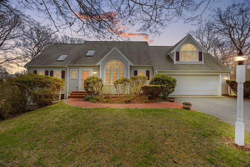 8 Telegraph Hill Rd, Sandwich, MA, 02563-2300 | Card Image
