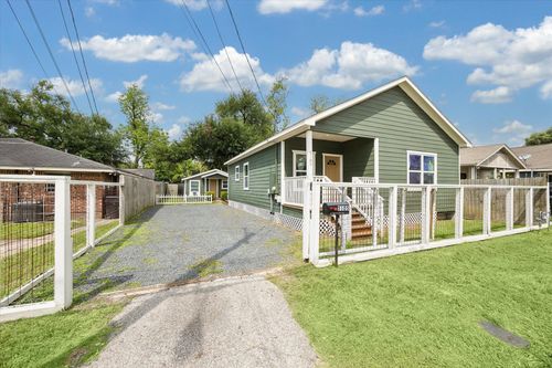 5105 Chapman St, Houston, TX, 77009-2207 | Card Image