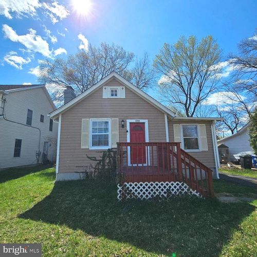 2910 16th St S, ARLINGTON, VA, 22204-4973 | Card Image