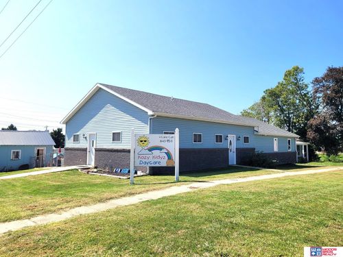 305 S 11th St, Seward, NE, 68434-2312 | Card Image