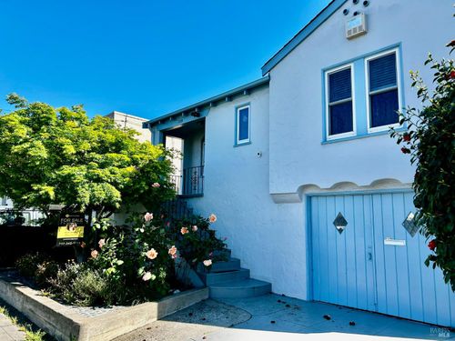 729 1st St, Rodeo, CA, 94572-1202 | Card Image